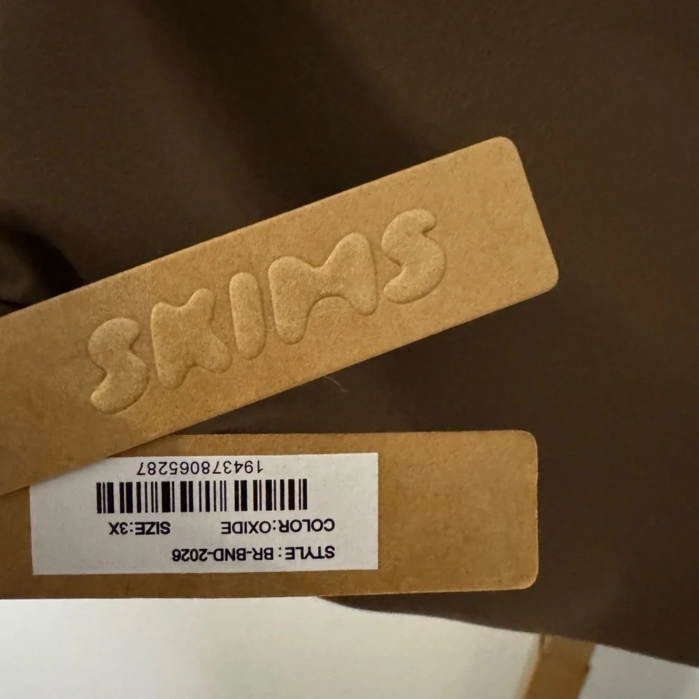 SKIMS Bandeau in Oxide NWT